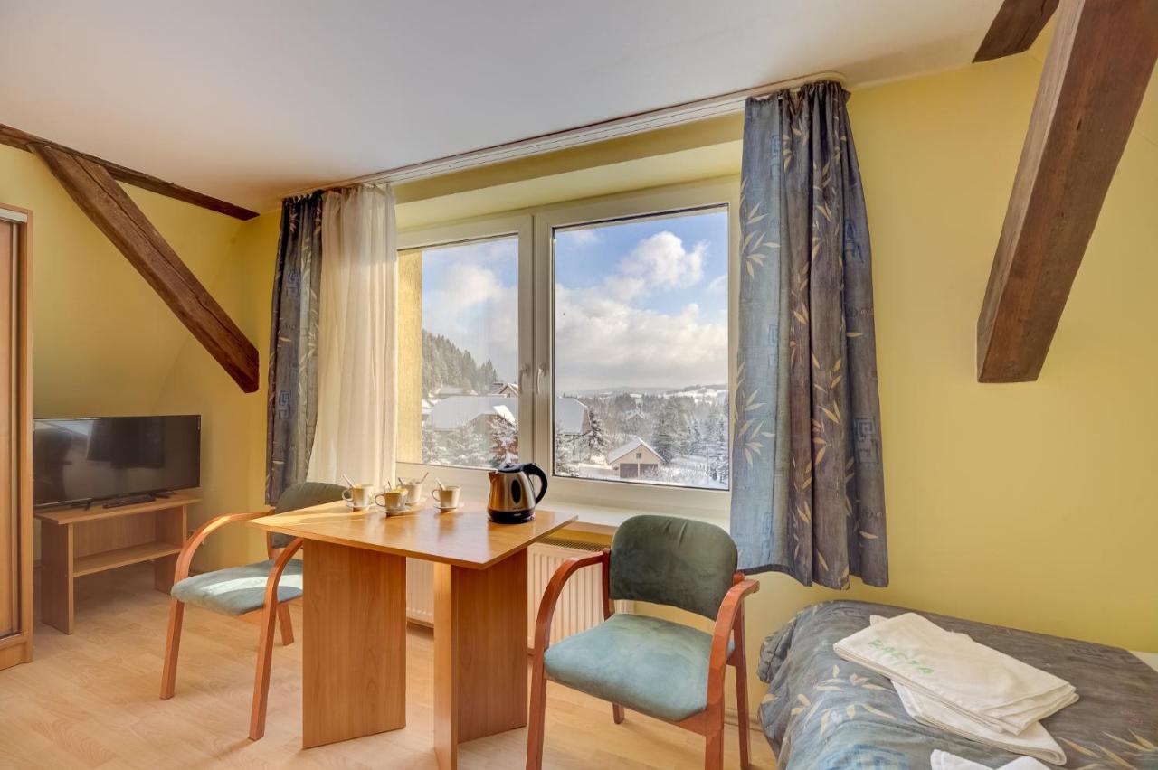 Osrodek Wypoczynkowy Barta Hotel Тилич Екстериор снимка