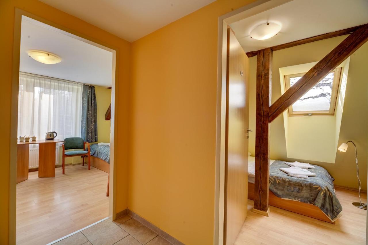 Osrodek Wypoczynkowy Barta Hotel Тилич Екстериор снимка