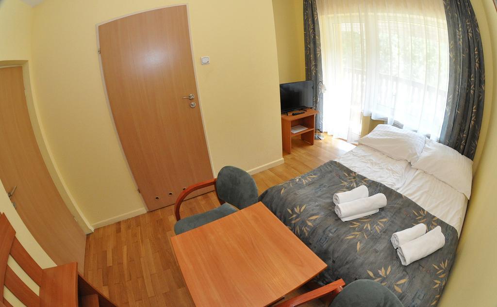 Osrodek Wypoczynkowy Barta Hotel Тилич Екстериор снимка