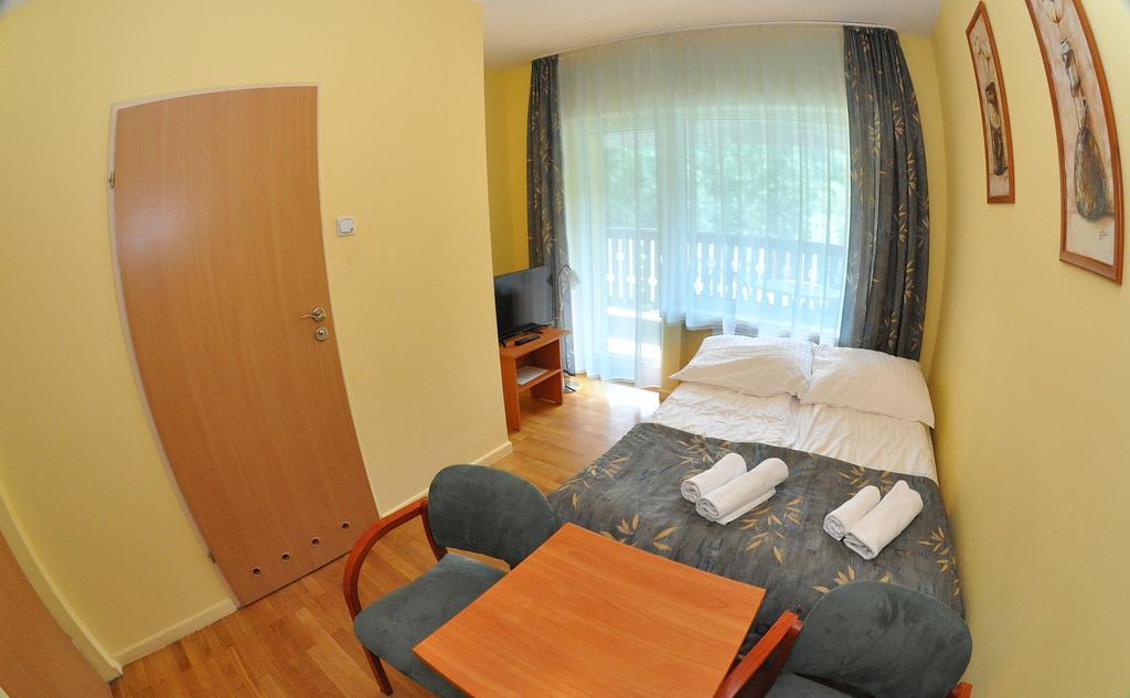Osrodek Wypoczynkowy Barta Hotel Тилич Екстериор снимка