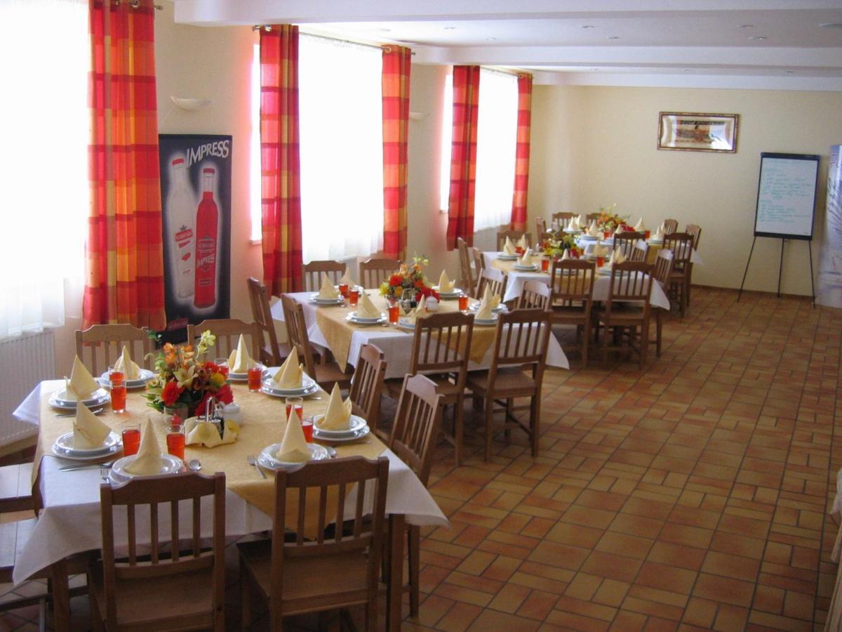 Osrodek Wypoczynkowy Barta Hotel Тилич Екстериор снимка